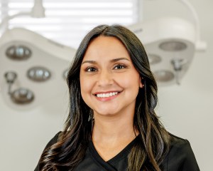 Nathalia Kiefer-Reyes – Surgical Assistant
